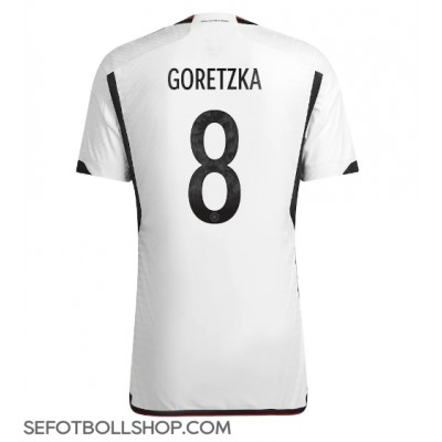 Billiga Tyskland Leon Goretzka #8 Hemma fotbollskläder VM 2022 Kortärmad